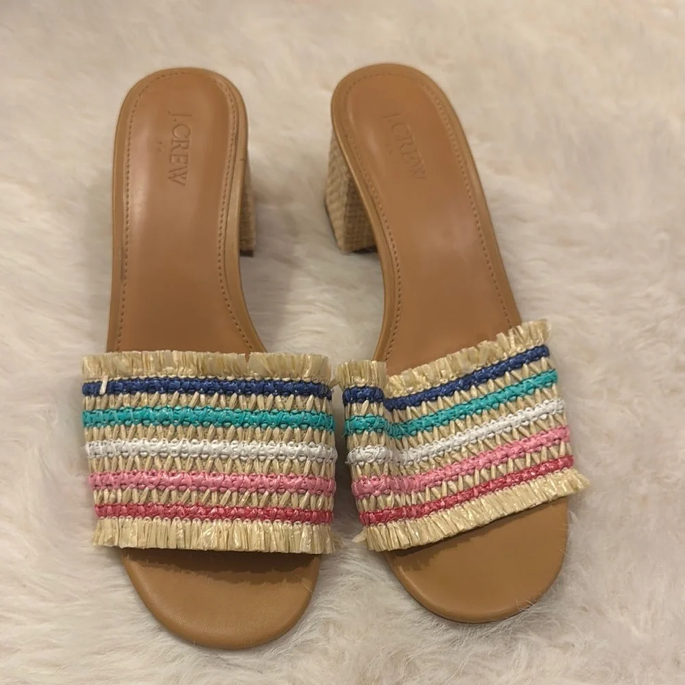 J. Crew Cream and Pink Mules with Woven Texture Size 10 pre-owned. - Picture 2 of 9